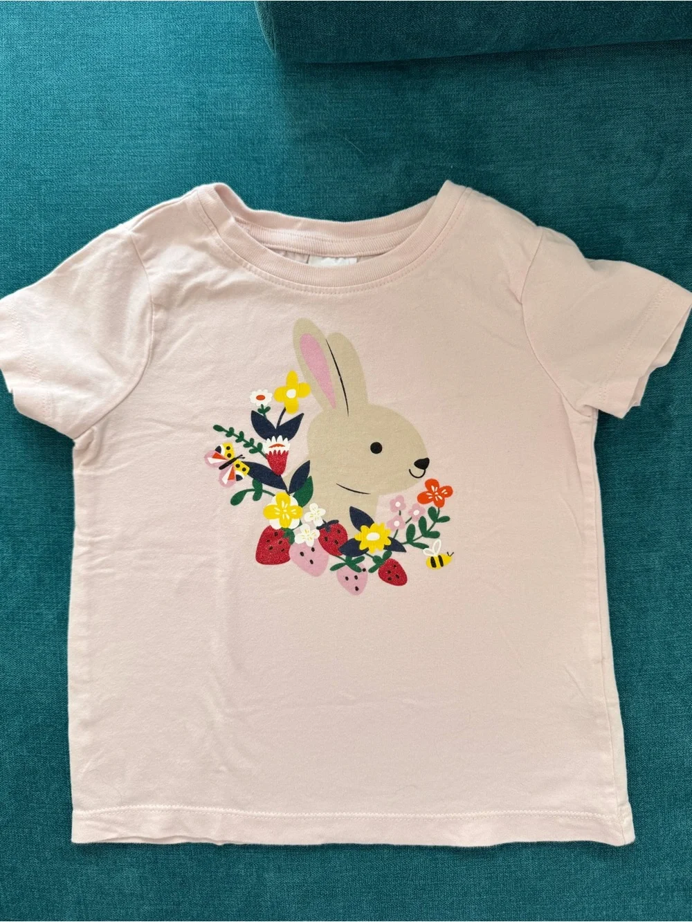 Hanna Andersson Soft Tee – Floral Bunny